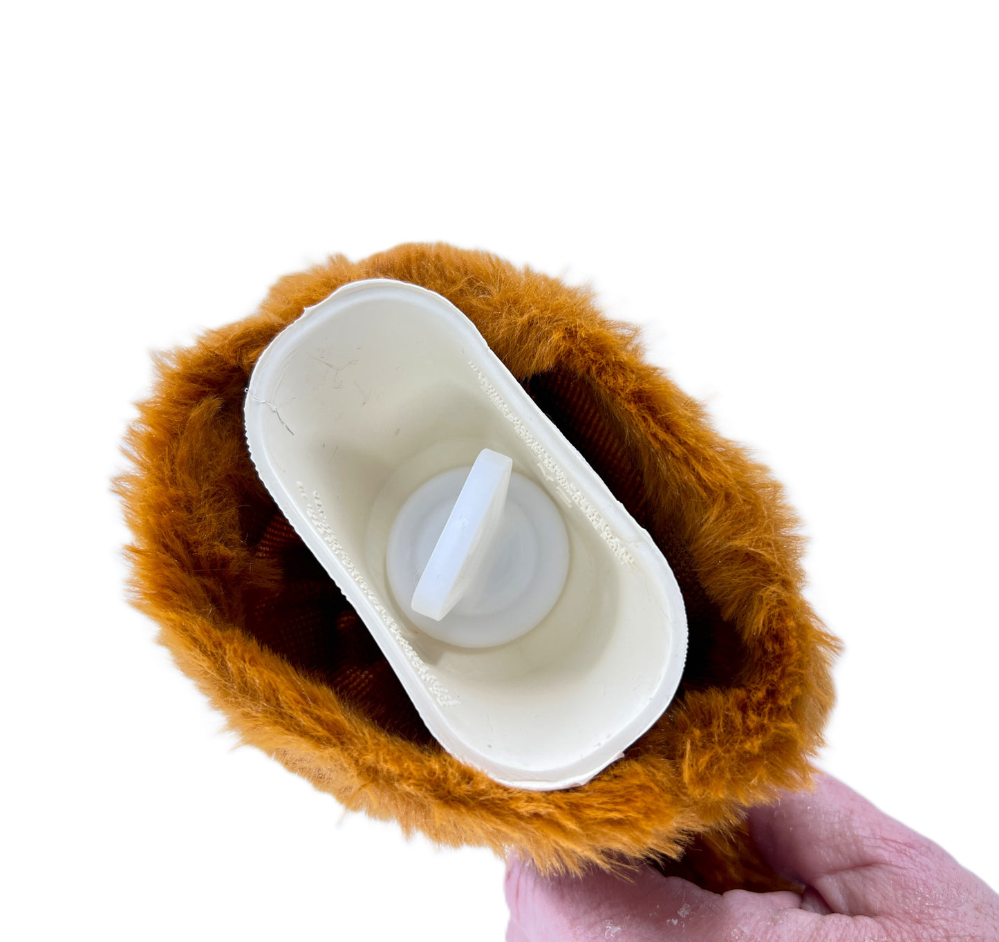 Highland Cow 2L Hot Water Bottle – Soft Plush Cover, Cute Cow Design, Reusable Rubber Bottle, Warm Comfort for Aches, Pains & Cold Nights, Cosy Winter Gift